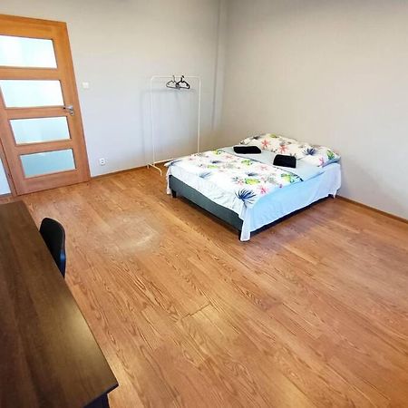 Fantastic Zg - S4 Pokoj 209 Zielona Góra Dış mekan fotoğraf